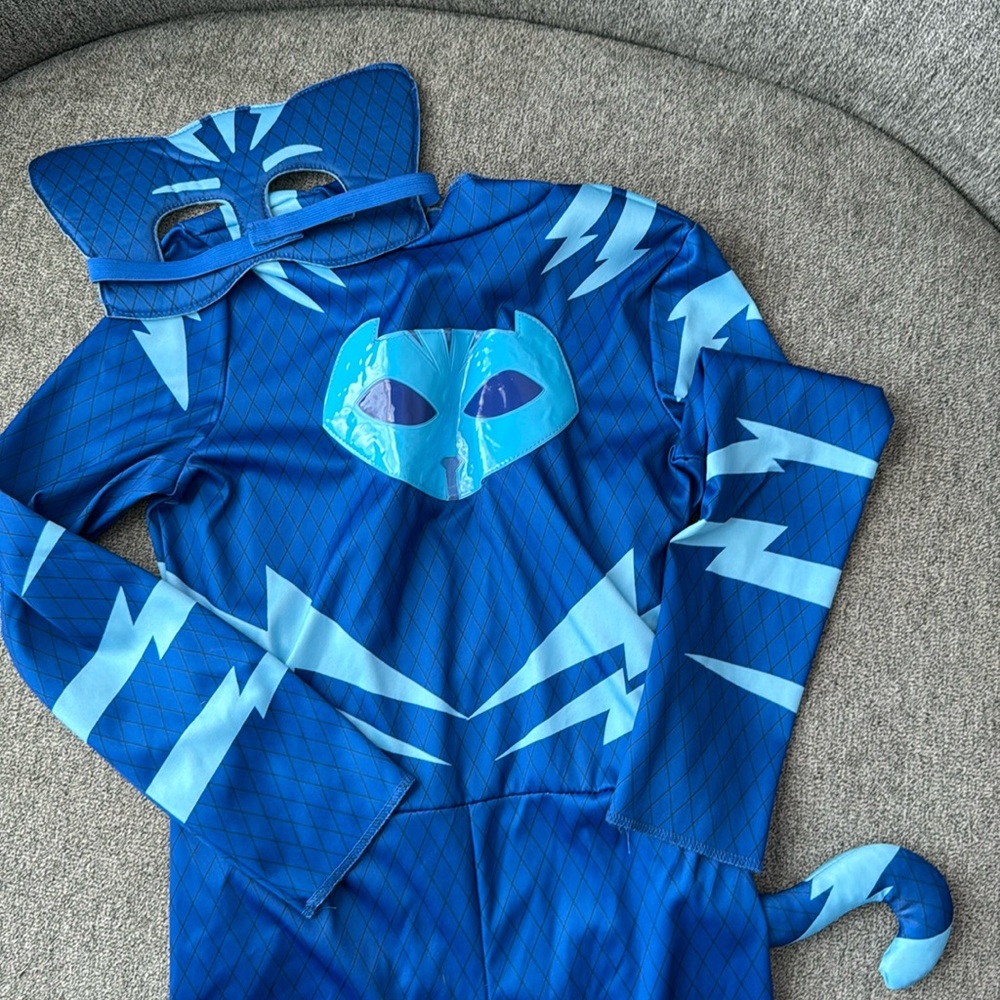 Pj mask cat boy costume. Size 7/8M boys used